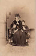 gndmaandboys.jpg (28243 bytes)
