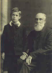 two porters.jpg (305169 bytes)